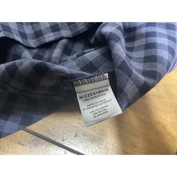 Mizzen+Main Shirt Men Size Small Trim Fit Black Plaid Classic Core Button Down - Picture 6 of 7